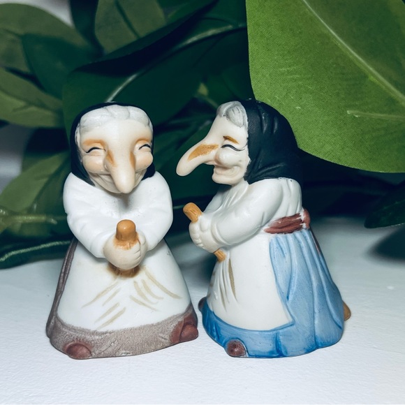 Kitchen Vintage Kitchen Witch 1981 Porcelain Salt Pepper Shakers